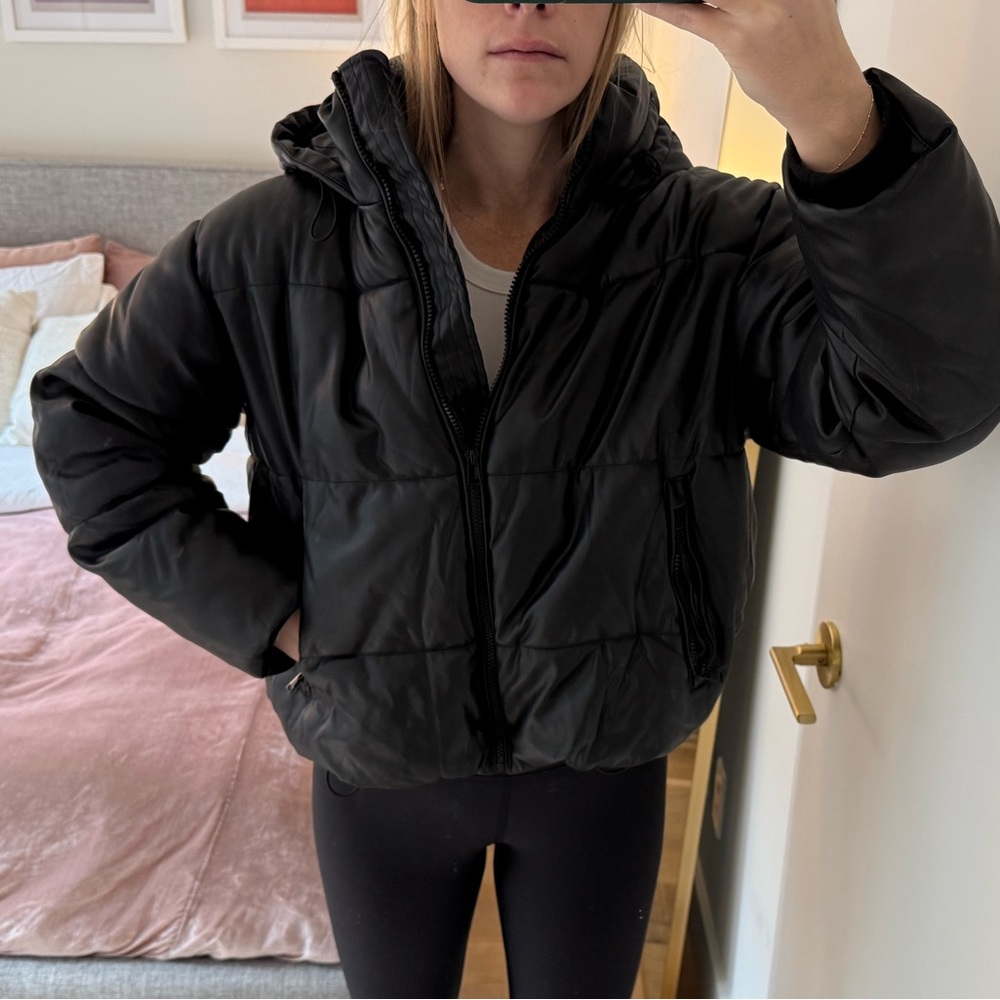 Zara Black Hooded Cropped Puffer Jacket - Women